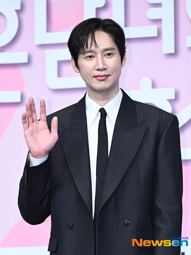 朴成焄陷AV爭議後回歸！