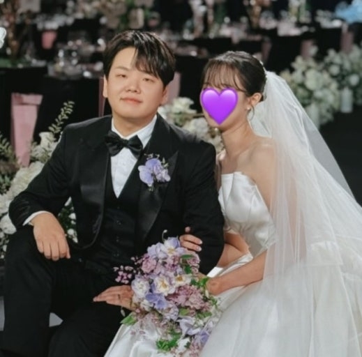 真的掉眼淚是在郭Tube(韓國百萬Youtuber郭俊彬)的婚禮上