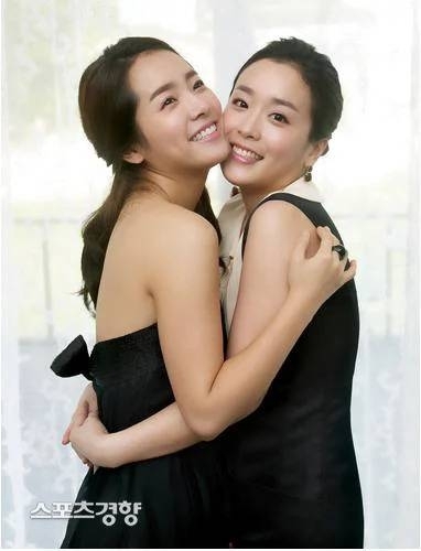 韓志旼與親姐姐合照