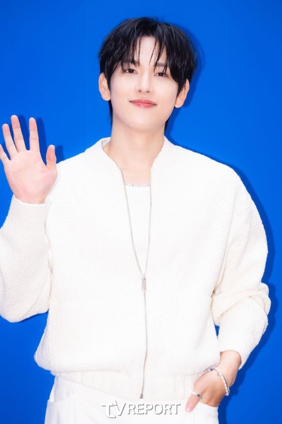 任時完飾演財閥三世「尹以俊」