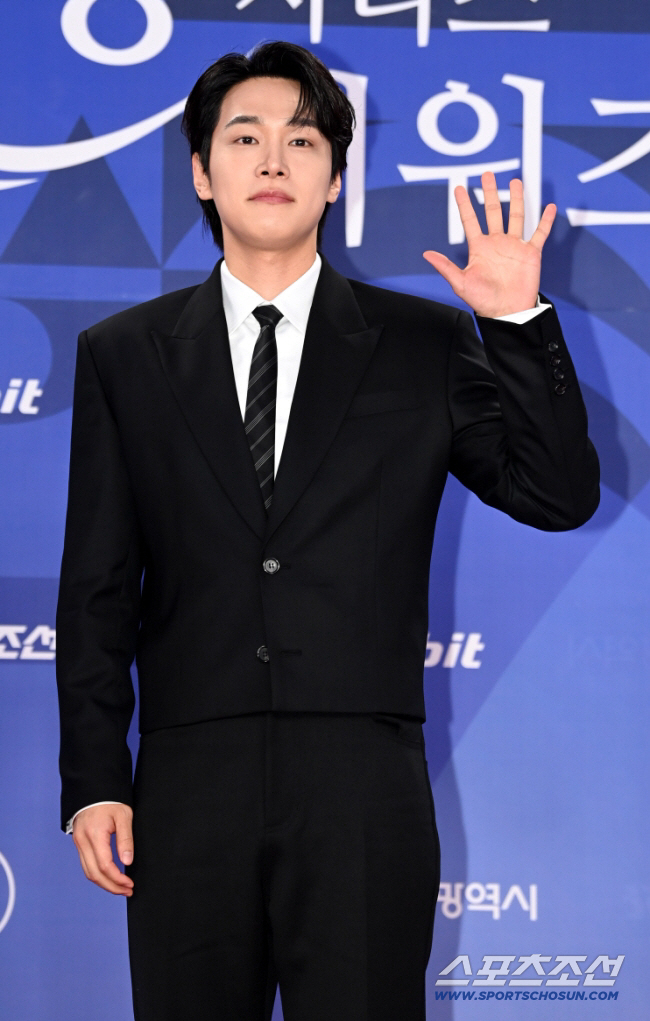 姜有皙有望主演韓版《解憂雜貨店》