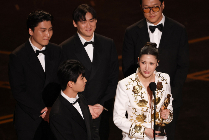 EJAE為《Kpop 獵魔女團》OST〈Golden〉得獎而發表感言