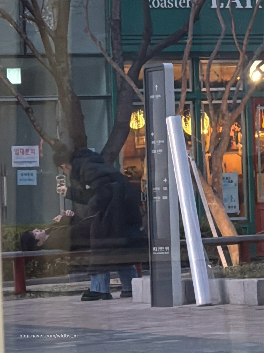 徐康俊&安恩真新劇《不是你的戀愛》路透曝光