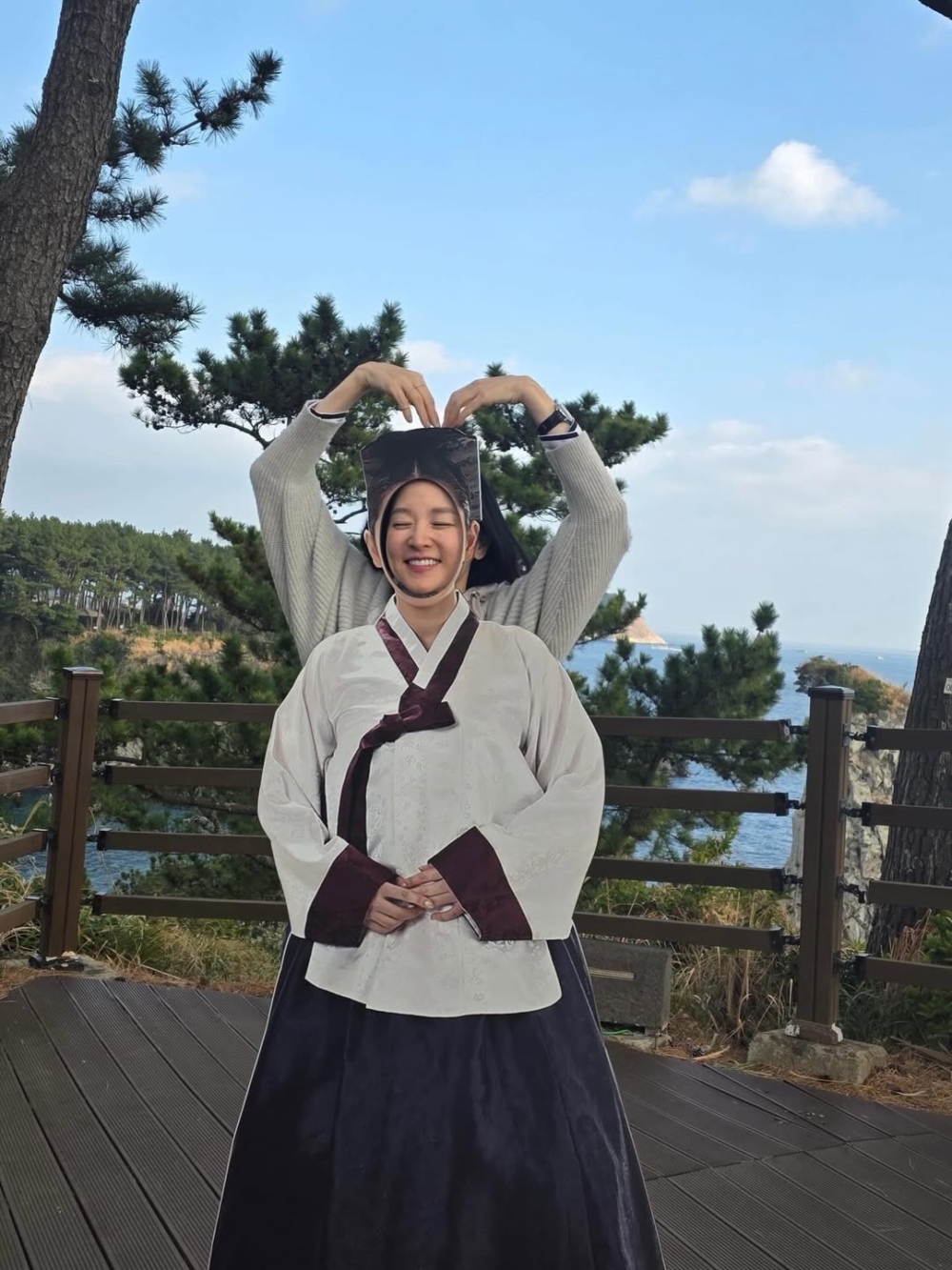 李英愛同框22年前「長今」