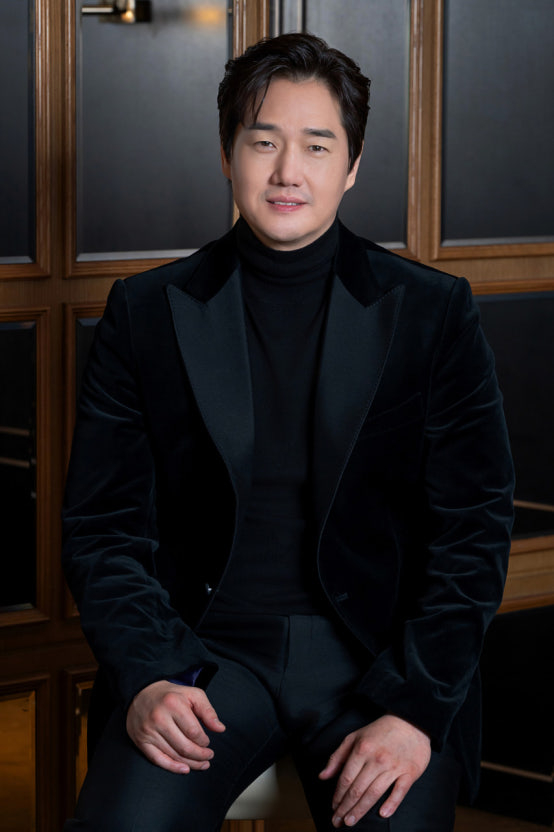 劉智泰飾演擁有純真少年感與自由靈魂的建築師事務所代表「辛在伊」