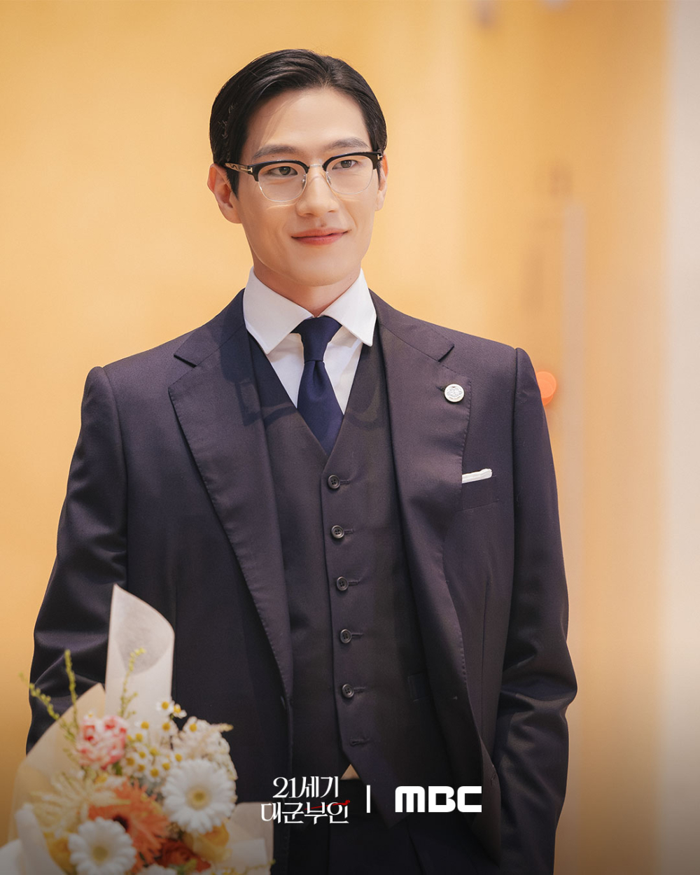 魯常泫飾演理安大君的摯友兼總理「閔正宇」