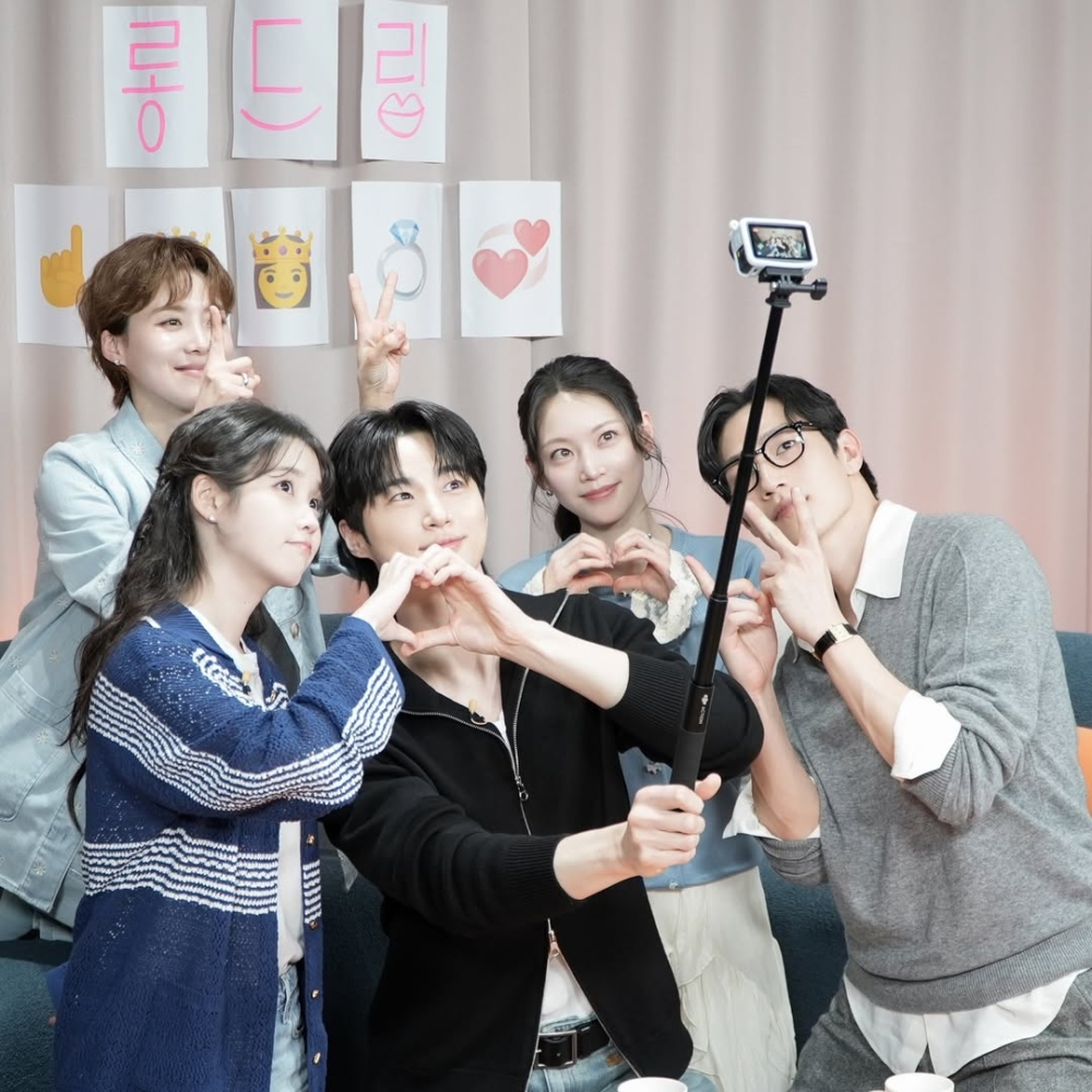 《21世紀大君夫人》四位主演IU、邊佑錫、魯常泫、孔升妍合體出演網路節目《Salon Drip》