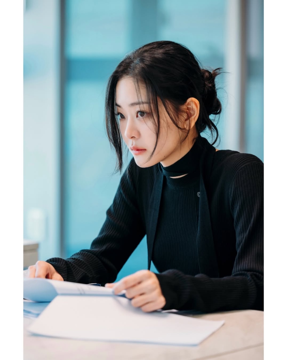 鄭秀彬則飾演精心策劃「意外死亡」的高中生「蔡道英」