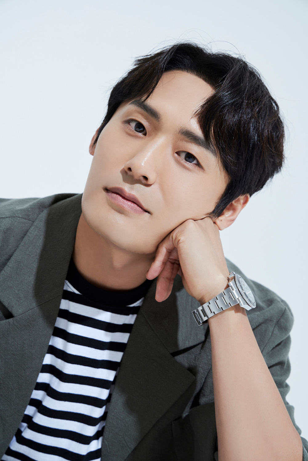 崔代勳飾演YCB新聞局的記者「池漢修」