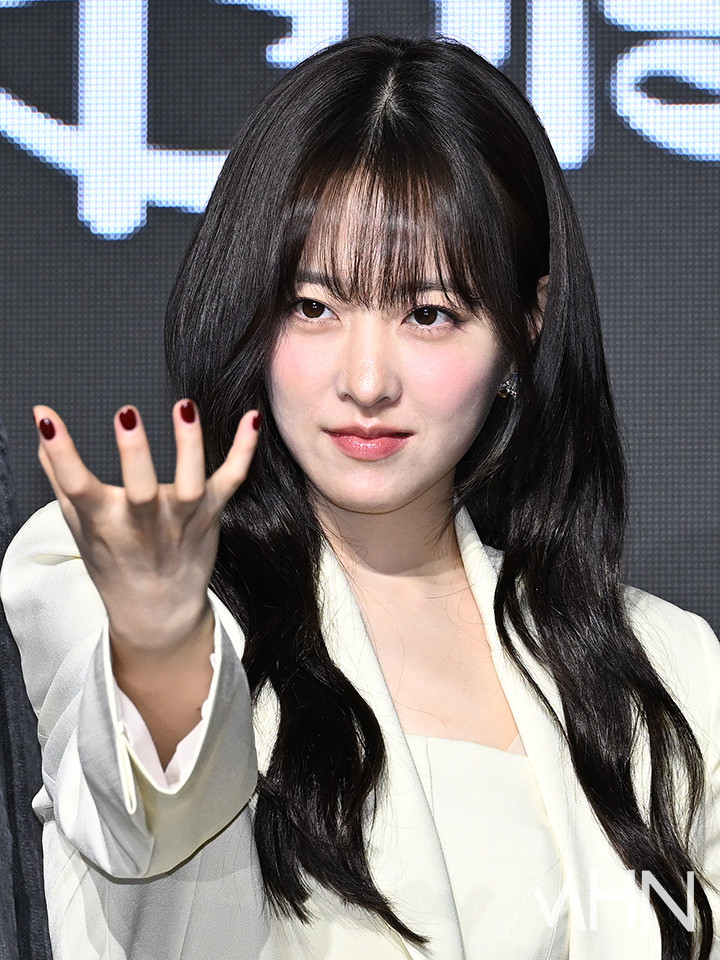 ：我一直很想挑戰類型劇