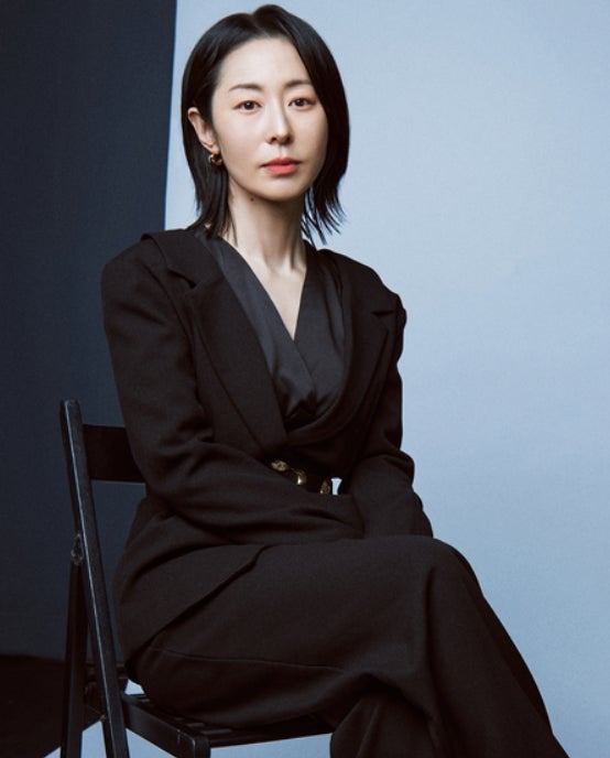 姜末今則飾演YCB新聞局的編劇，也是徐海倫的閨蜜「許美恩」