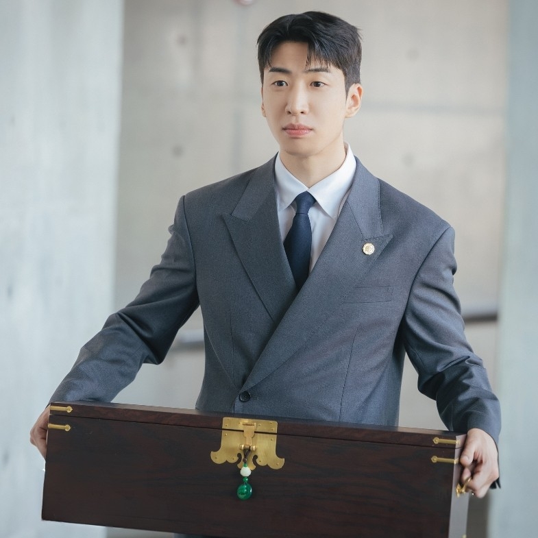 劉秀彬 飾「崔賢」