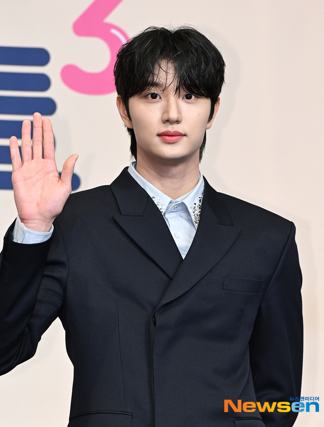 金載原有望出演新劇《宮裡有朵狗花》