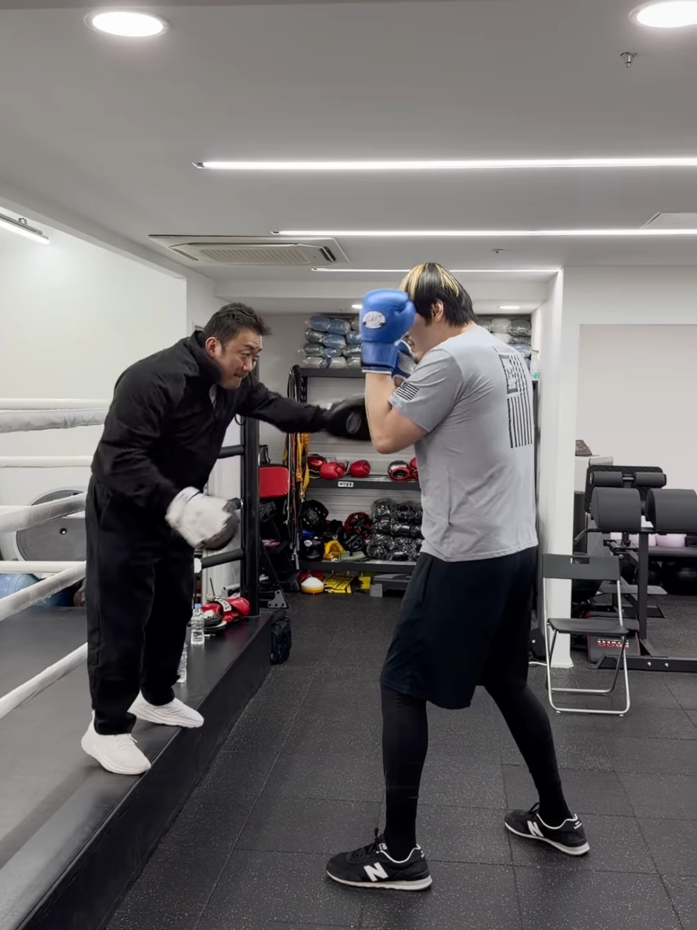 馬東石與崔洪萬體型差