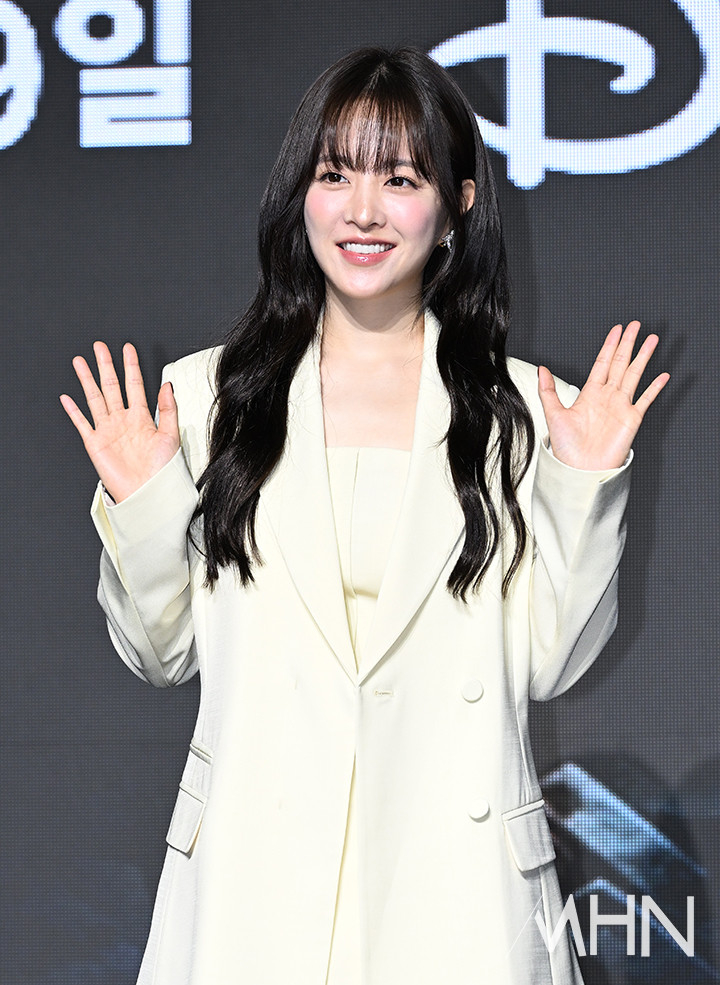 朴寶英《賭金》全素顏上陣！首挑犯罪題材狠甩可愛形象，導演狂讚：看見全新面貌