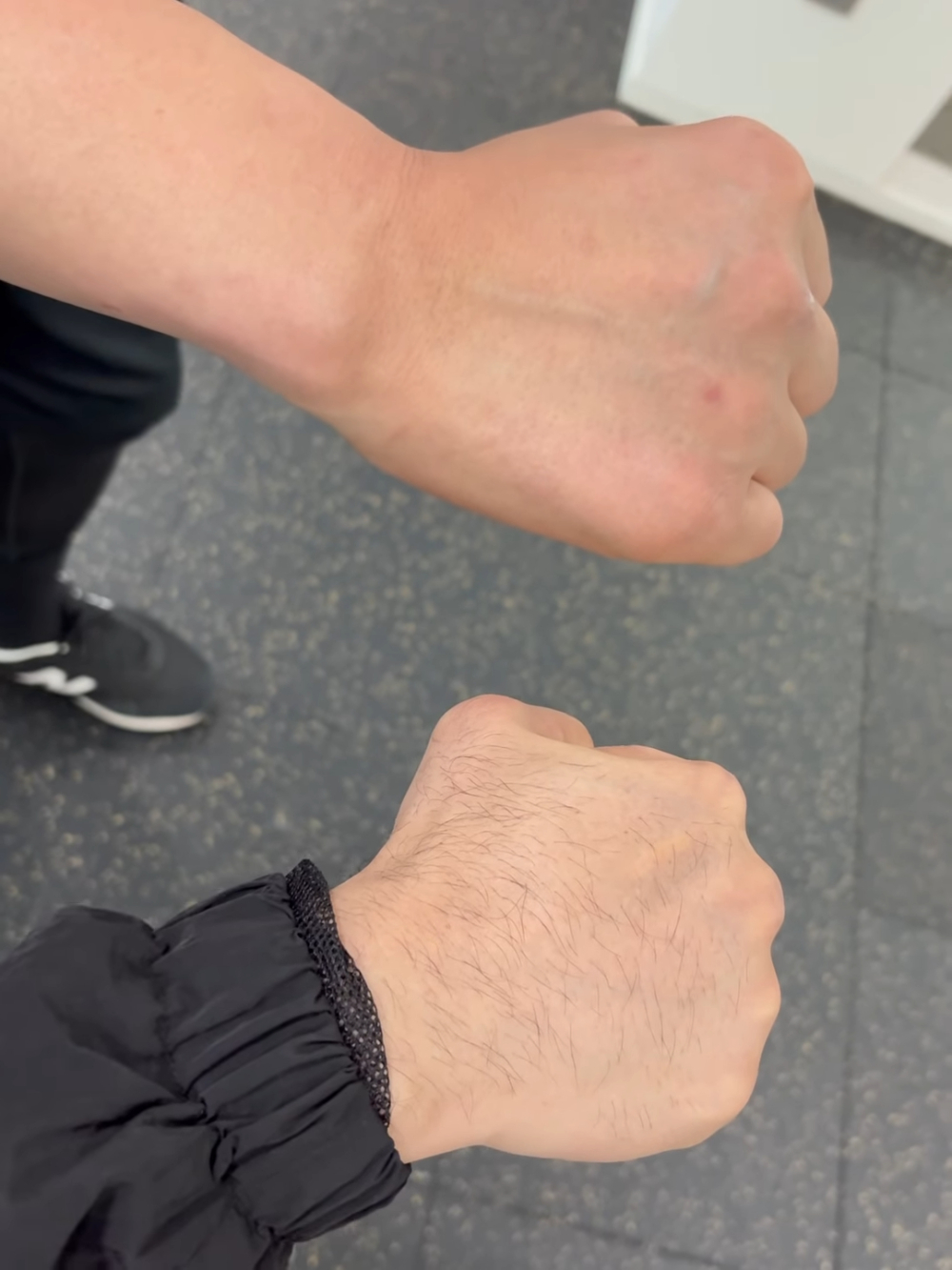 拳頭尺寸幾乎沒有太大差別