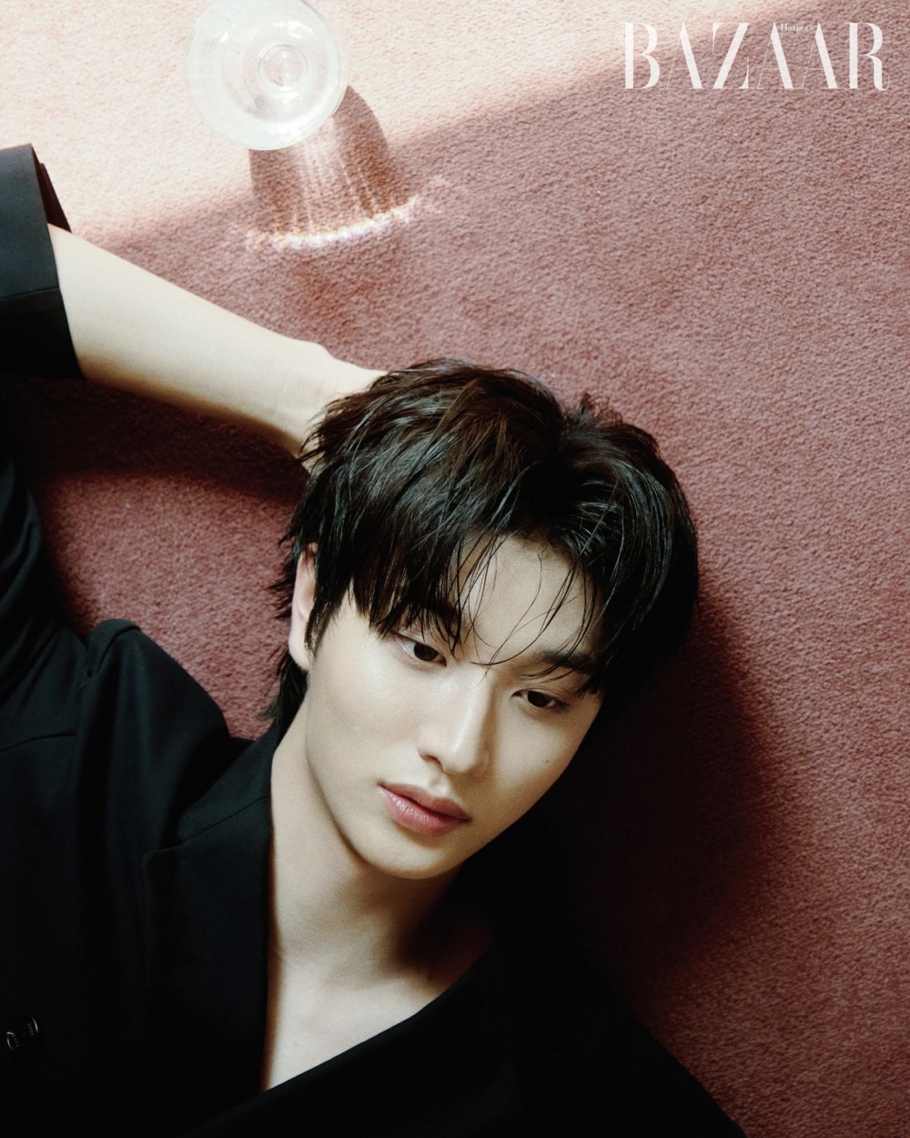 ：對我來說，那種感覺就像是一個備受寵愛的大家庭，今天要帶女兒的男朋友回家見家長，而我就是那個被全家人盯著看的男朋友(笑)