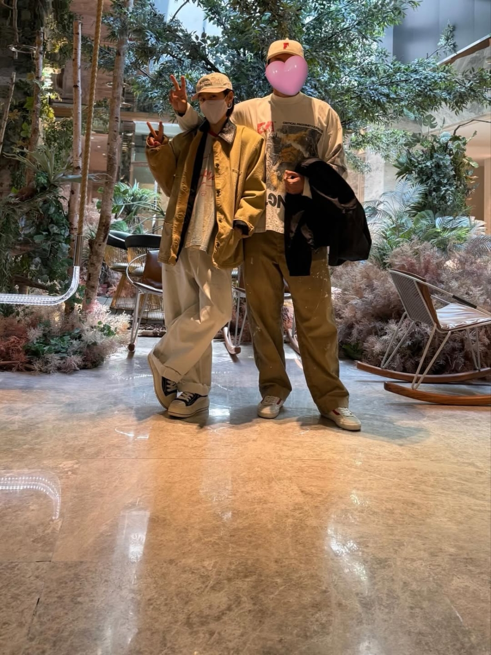 3歲甜豆拍照技術隨玄彬XD 孫藝真曬兒子視角「約會照」一家三口日常太甜～