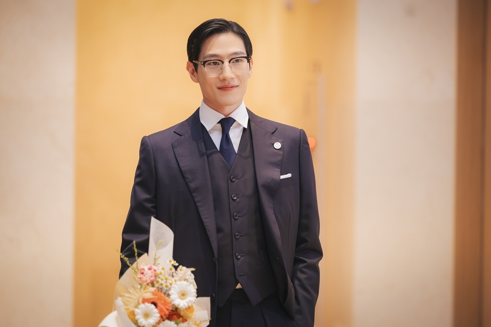 《21世紀大君夫人》魯常泫