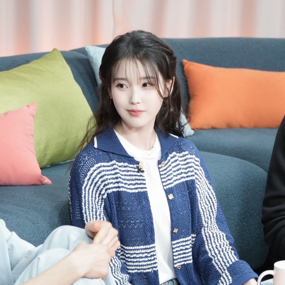 IU