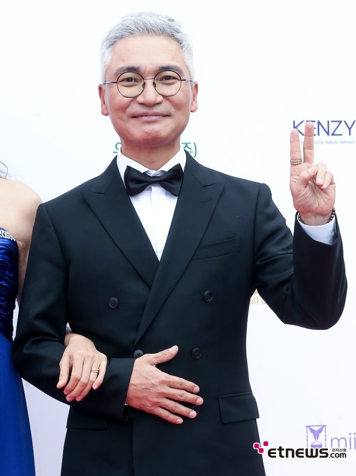趙在允《21世紀大君夫人》最壞反派私下竟是「IU狂粉」自費搶票看演唱會反差超大XD 