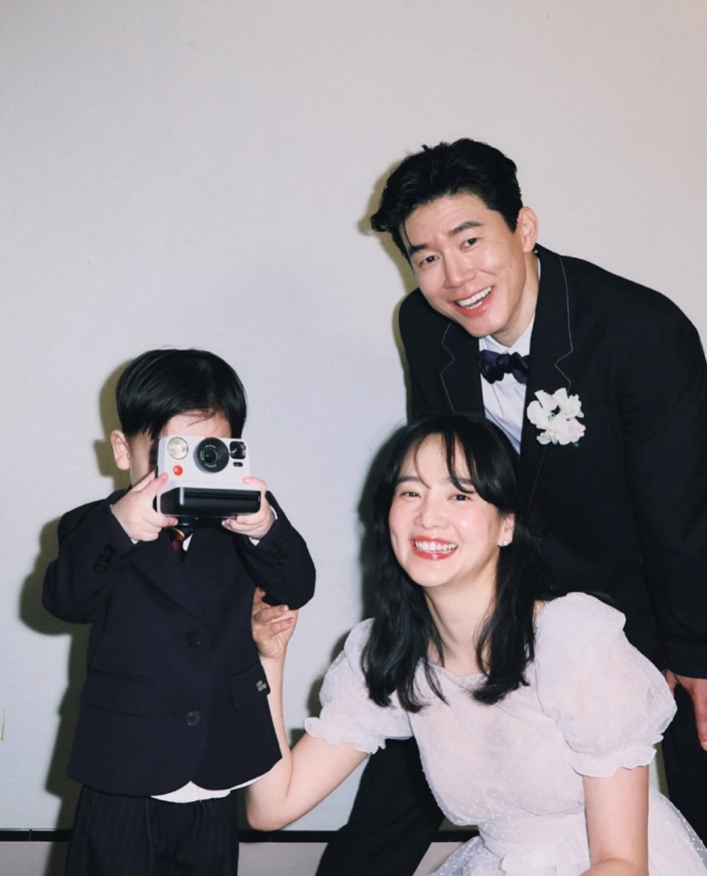 金武烈與尹昇娥一家三口拍攝家庭婚紗紀念照