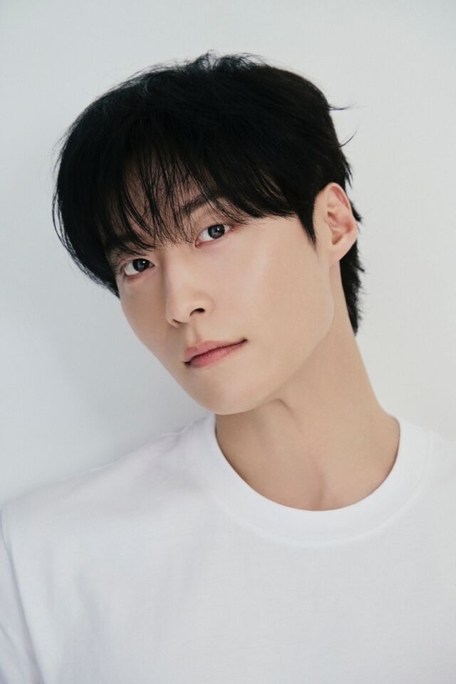：我知道每個人的審美和喜好都不同，而且我也很清楚自己不是那種驚世大帥哥類型