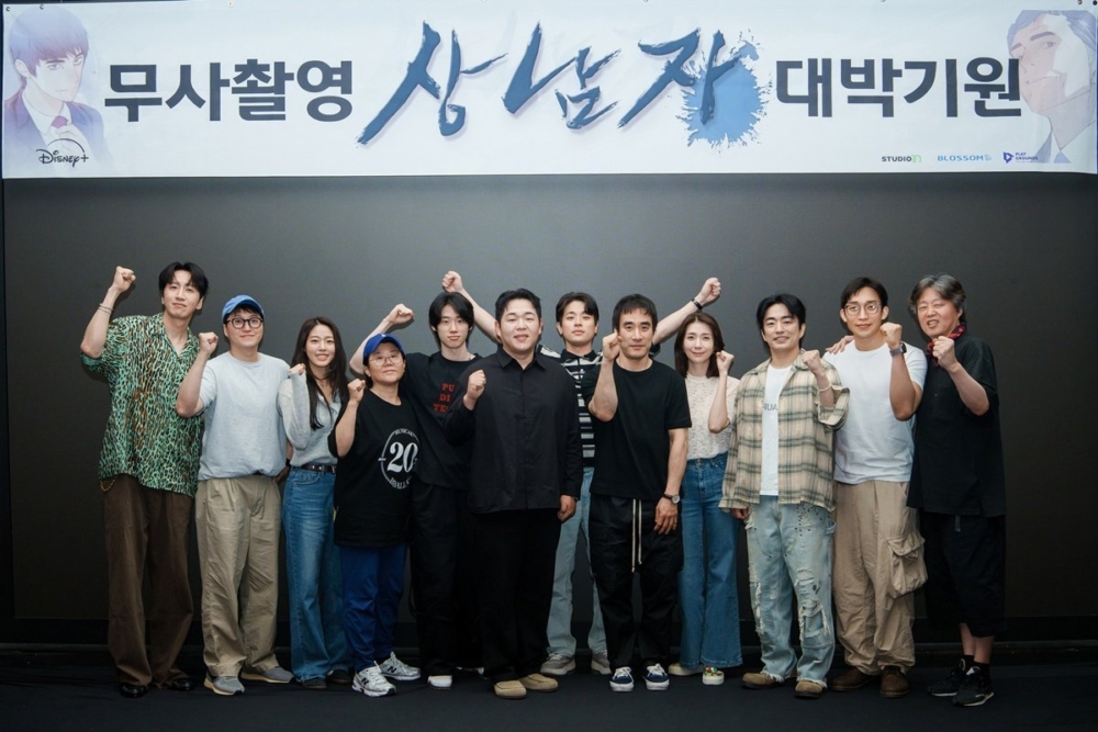 Disney+《男子漢》官宣！朴正民CEO穿越變菜鳥，與李姃垠.李相二.李光洙展開職場生存戰