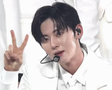 32歲黃旼炫KCON LA狀態驚人