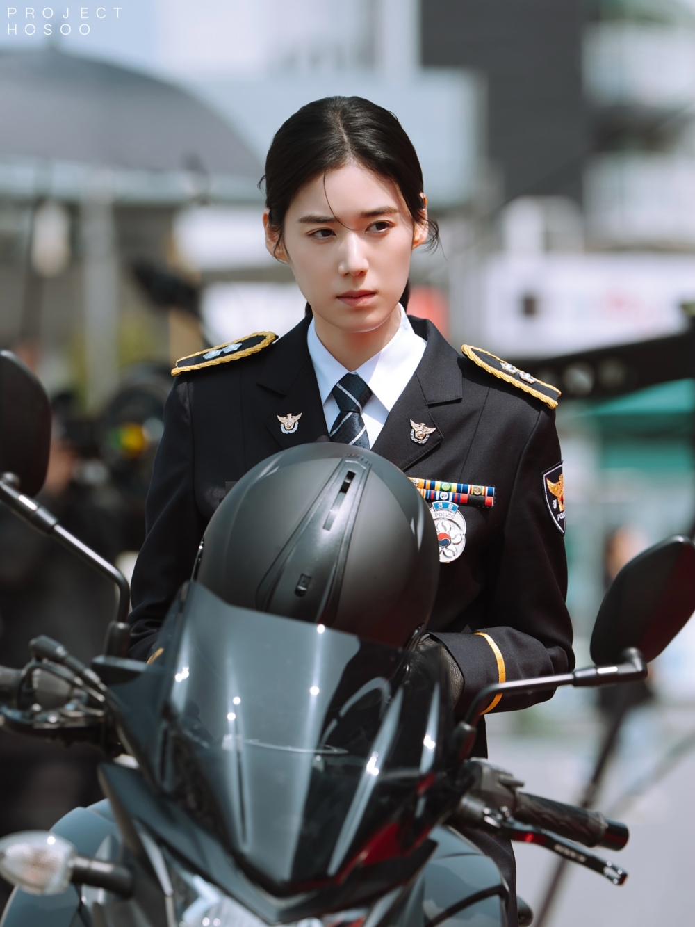 《財閥X刑警2》鄭恩彩化身「魔鬼教官」警服造型帥炸 