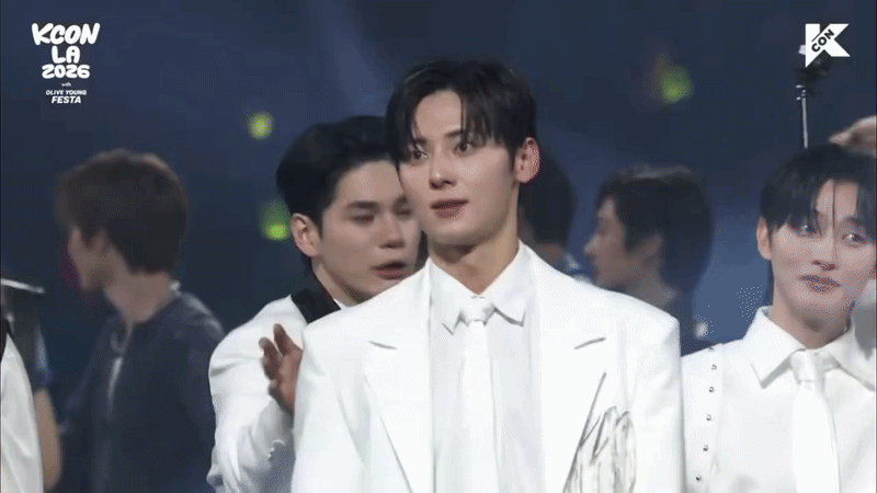 32歲黃旼炫KCON LA狀態驚人