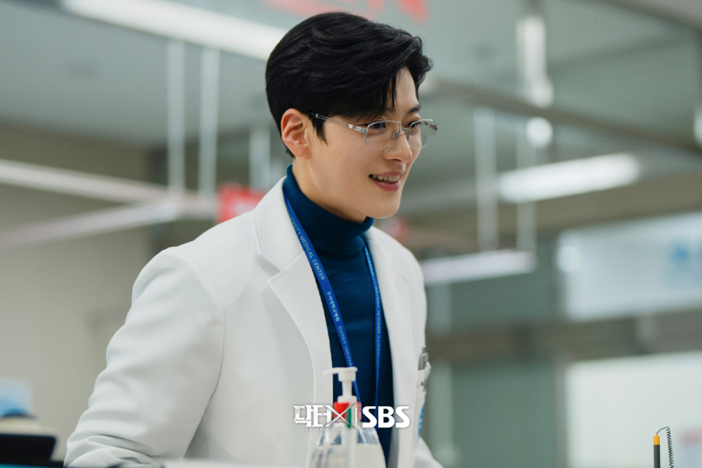 張勝祖《Doctor X》演變態醫生IG急道歉！「肝臟刻字」竟是真實案例 