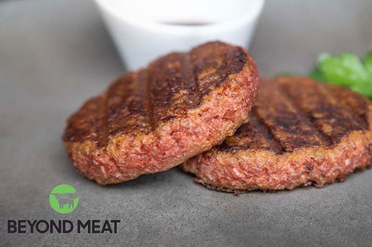自與McDonald's傳出合作計劃後,McDonald's當日早段股價微升,但Beyond Meat的股價早段飆升12%。自5月首次公開募股以來,Beyond Meat股價升逾五倍。