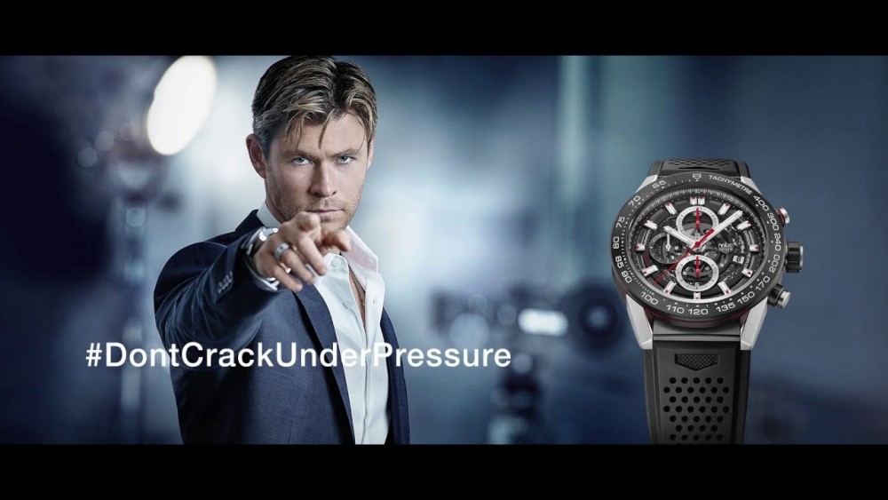 早在2016年的廣告中,「Chris Hemsworth已經以Don't Crack Under Pressure」主題,為TAG Heuer拍攝一系列的廣告照!