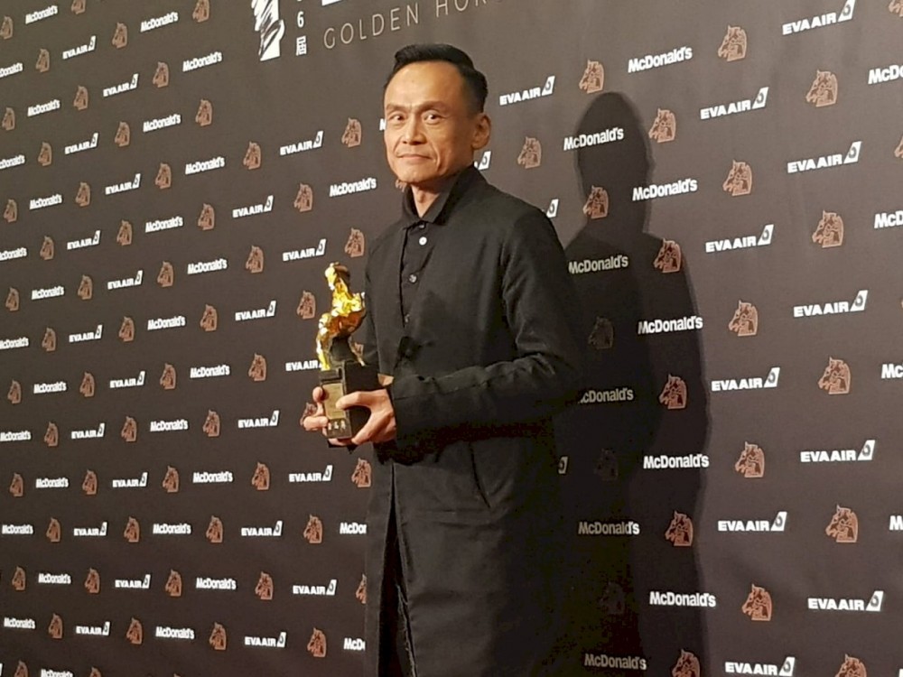 【陽光普照】首次入圍的陳以文勇奪金馬獎影帝殊榮!他是如何演繹望子成龍的父親?