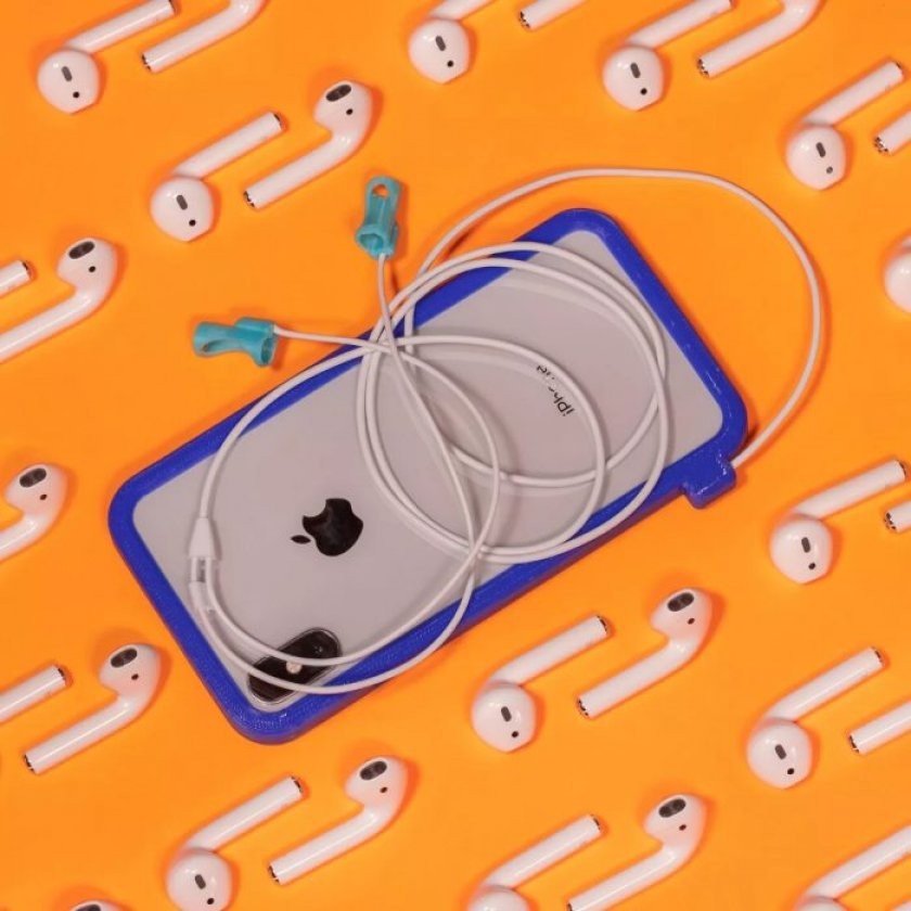第二樣產品則是為無線Airpod加上傳統耳機線的TetherPods