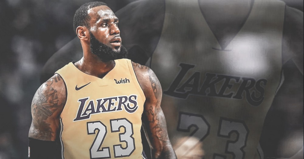 現時效力於Los Angeles Lakers的球星LeBron James雖然已經踏入37歲,但他仍然是聯盟的第一人,其數據並沒有因個人年齡的增長而下降