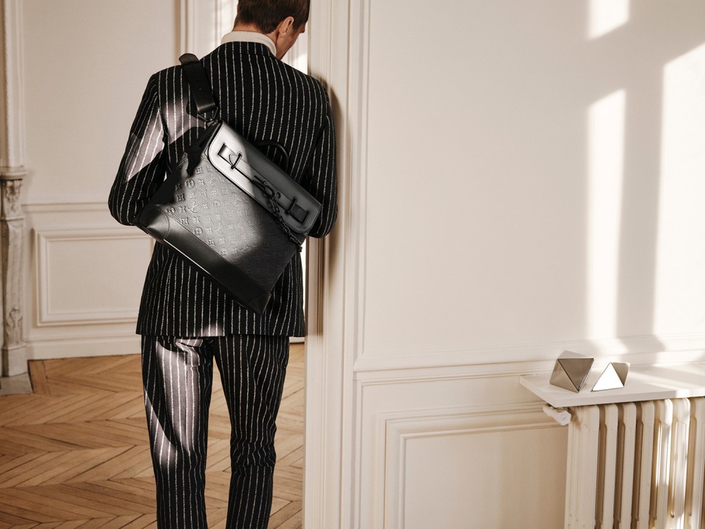 【商務菁英】西裝革履的Louis Vuitton!為何精湛剪裁的西裝總能象徵成功?