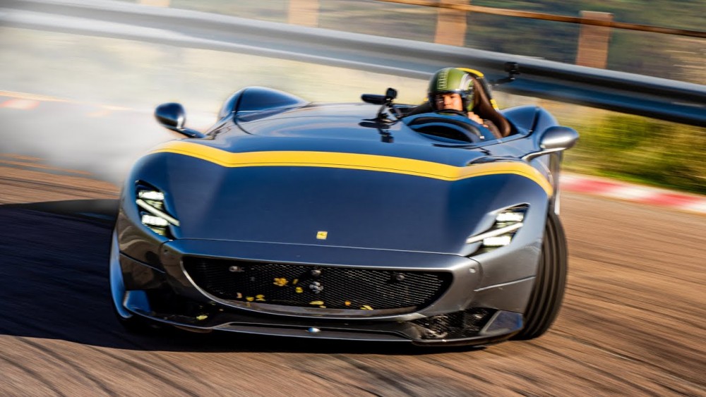 【單座超跑】讓專業的來!前F1冠軍實測「無頂」Ferrari Monza SP1!2