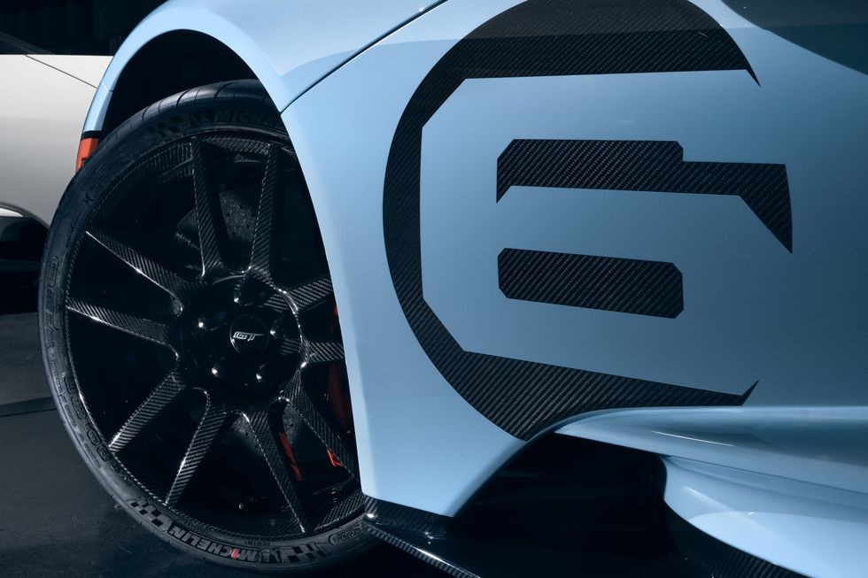 【最後一代】2020年樣式Ford GT面世!同場加映輕量版「Ford GT Liquid Carbon 」!2