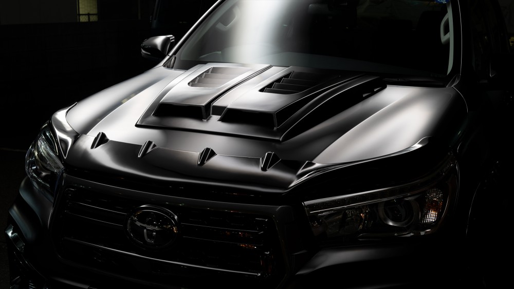 【漆黑狂徒】化身極惡全地形卡車!Toyota Hilux專屬「Black Bison」Edition現身!2