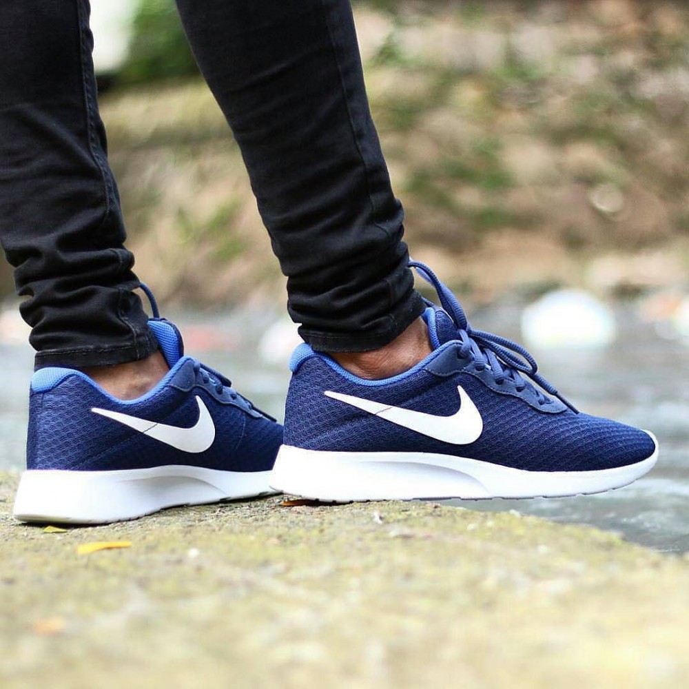 Nike Tanjun