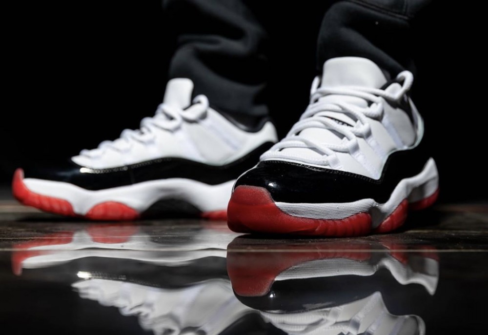 Air Jordan 11 Low「White Bred」