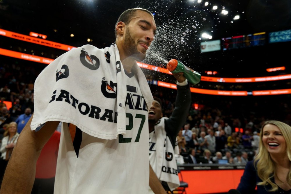 另一方面,美國四大聯賽NBA、MLB、MLS和NHL亦先後宣佈採取高度的防疫措施
