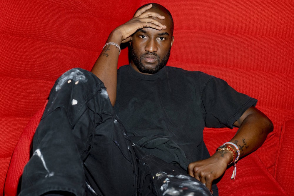 YEEZY推出的產品逐步逐步成為潮流人仕夢寐以求入手的單品