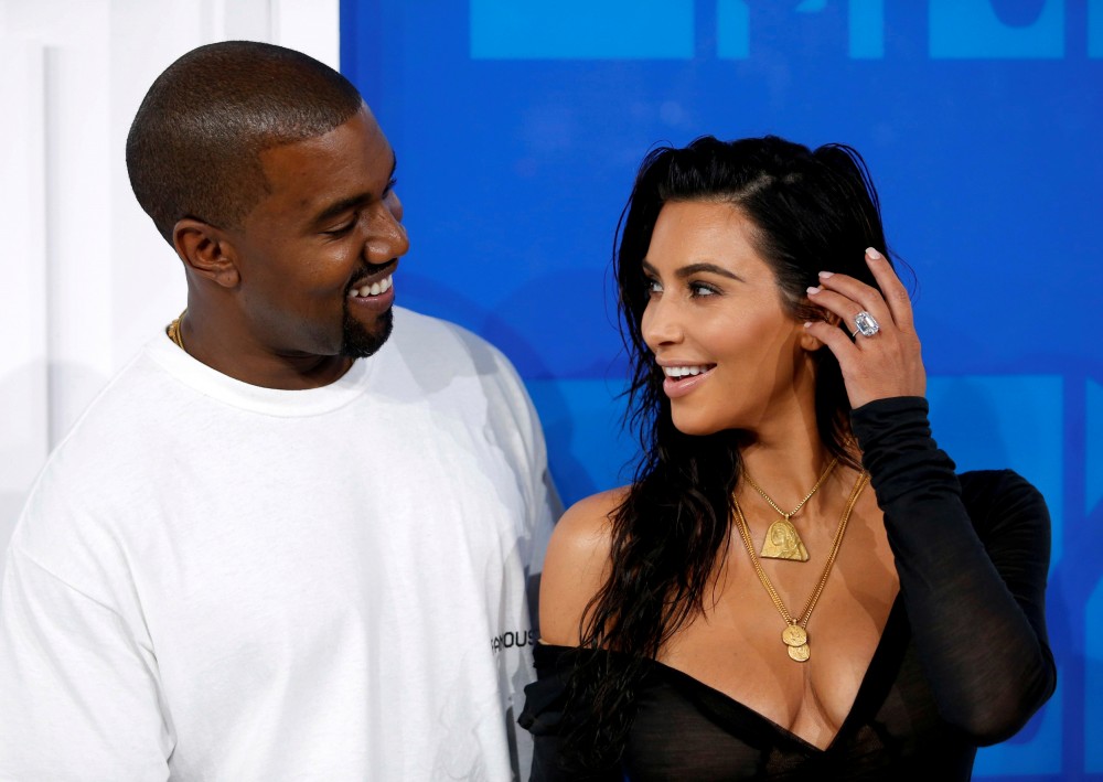 根據Forbes的計算,Kanye West身家高達$13億美元,當中最主要的部分來自於旗下品牌YEEZY的100%股份