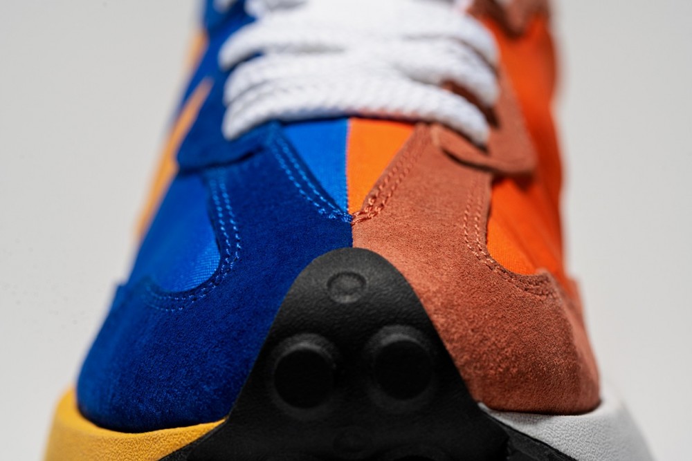 New Balance 327將於今個星期六在官方的線上商店正式上架,相信鞋款將會再度引發新一輪的搶購潮