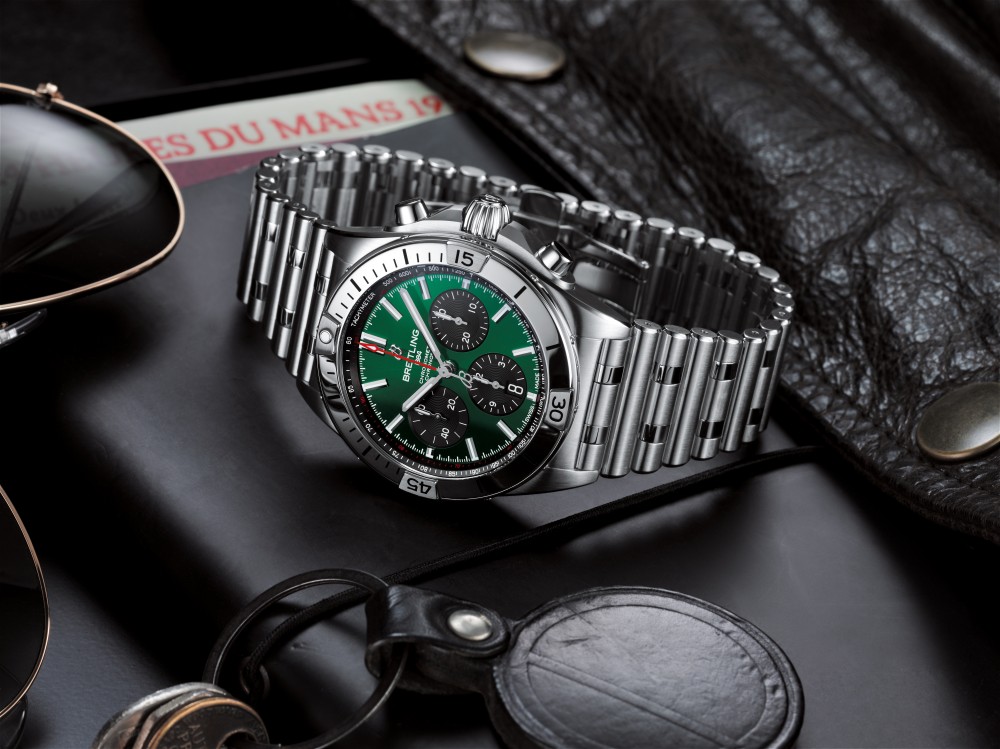 BREITLING Chronomat B01 42