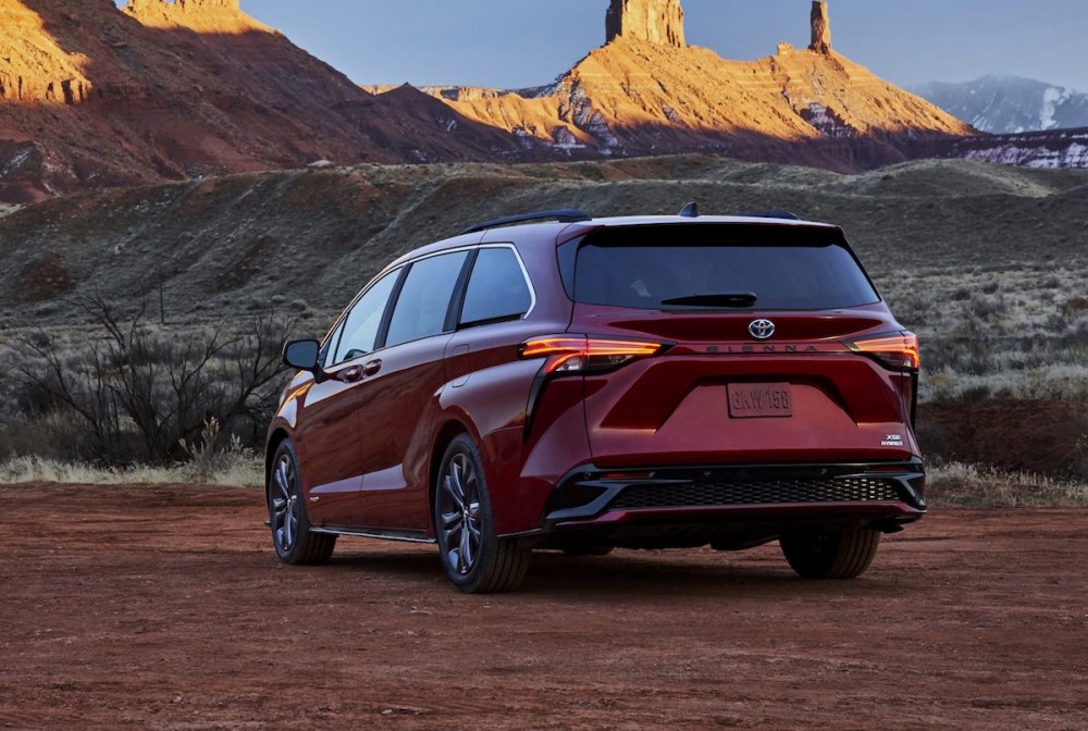動力輸出方面,Toyota Sienna換上2.5升Dynamic Force Engine的HYBRID THS II系統,最高可輸出243匹馬力