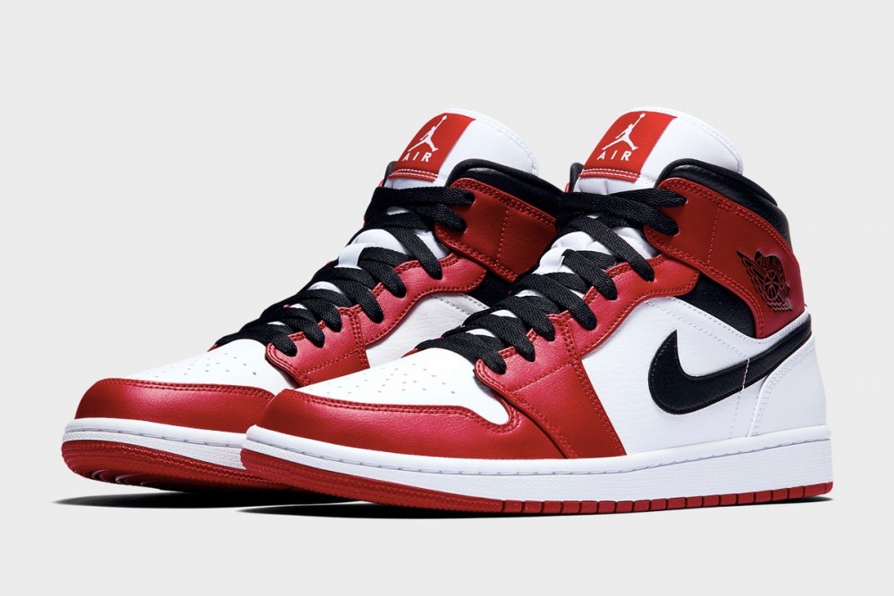 Air Jordan 1 Mid Chicago